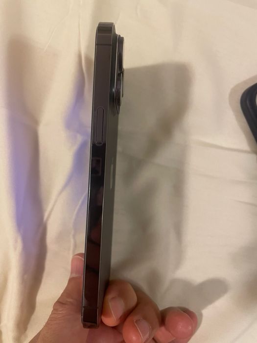 Продавам отличен Iphone 14 pro max 256gb цвят Deep purple