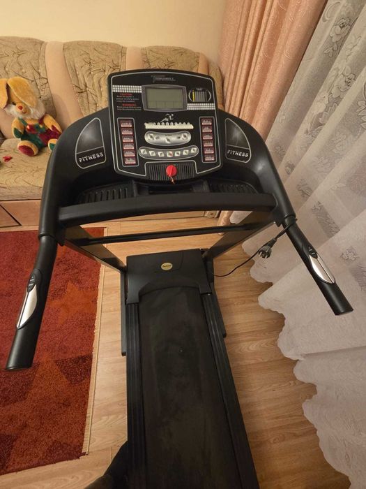 Bandă de alergare 3000 BF-16 – stare foarte bună, pliabilă