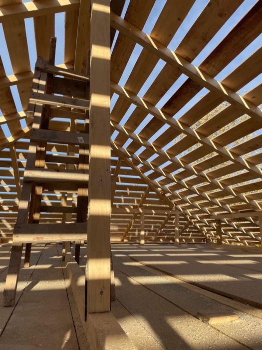 Echipa serioasa lucrari exterioare/interioare