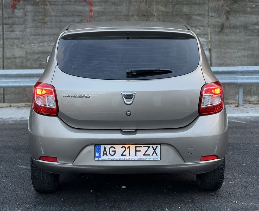 Dacia Sandero / 0.9 / 90 CP / 2014 / GPL
