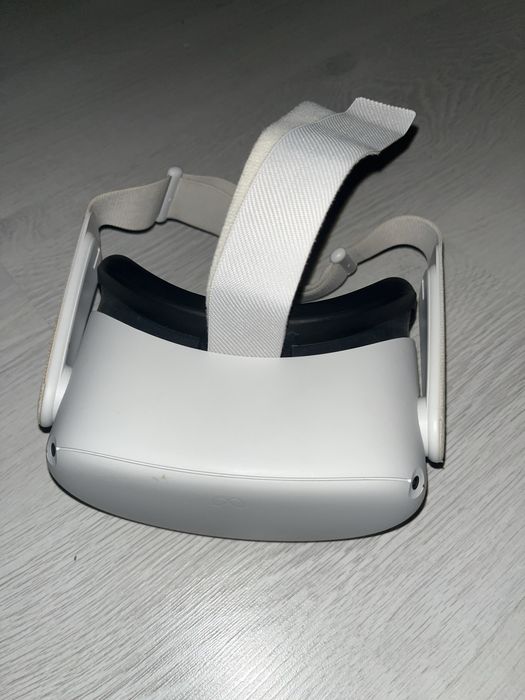 Quest 2 oculus 256 gb (Vand sau schimb cu Kukirin g2 sau g2 master)