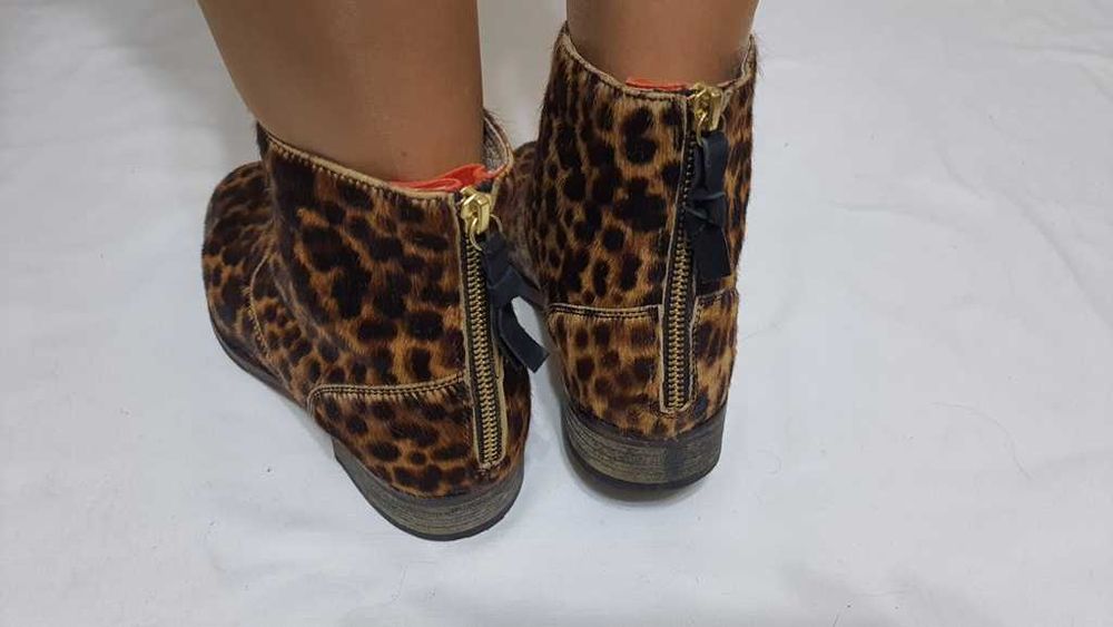 Ghete trendy full piele de la BODEN marimea 38-38,5