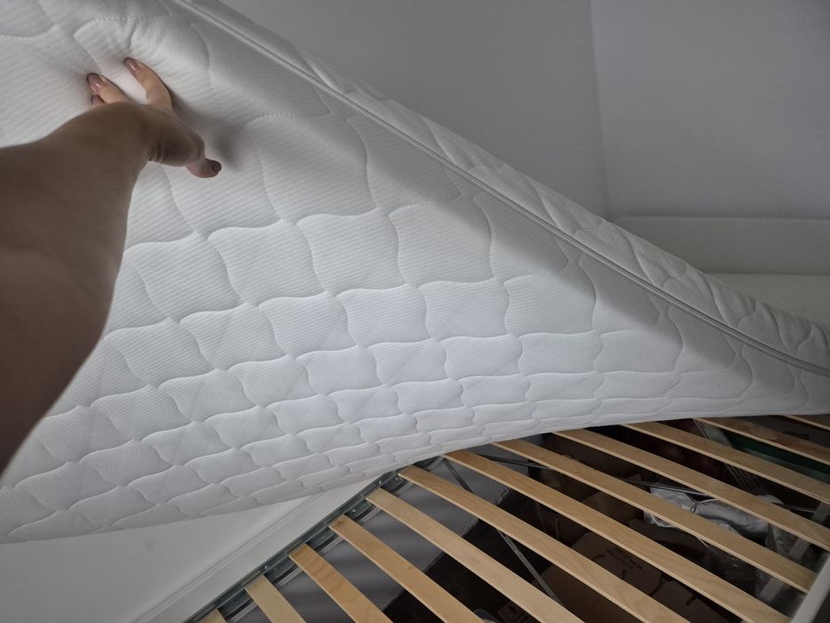 Dulap si pat camera copii