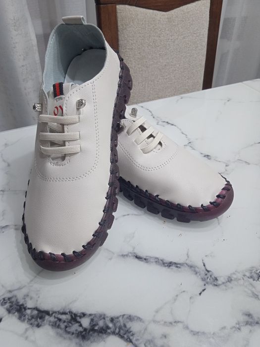 Новая женская обувь