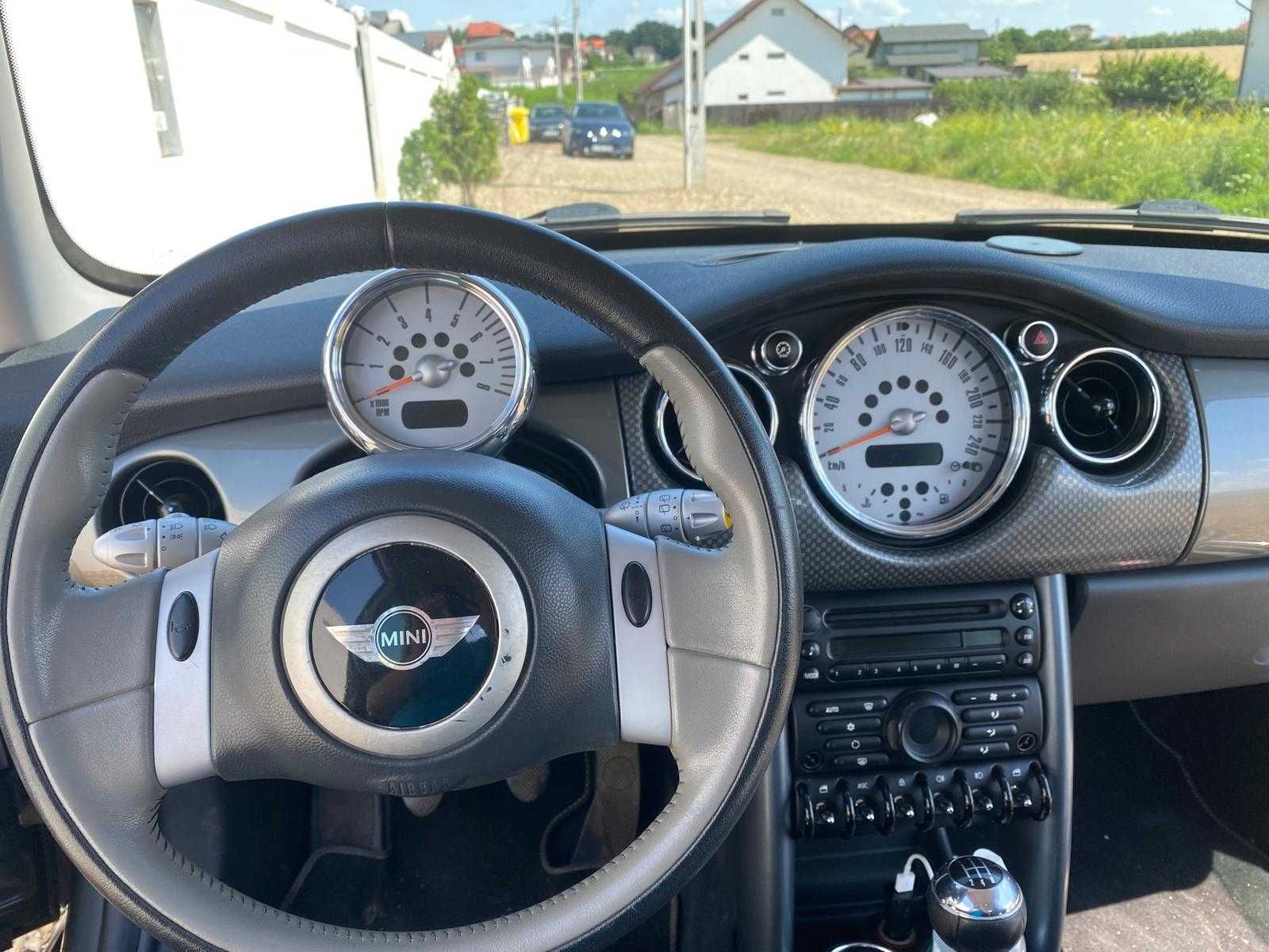 Mini Cooper 1.6 | climatronic | incalzire scaune | interior piele