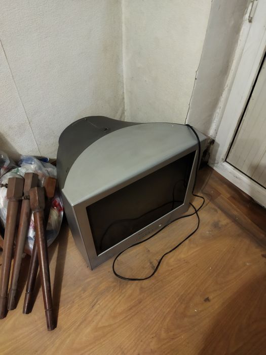 Старый квадратный телевизор Самсунг Samsung за 3000