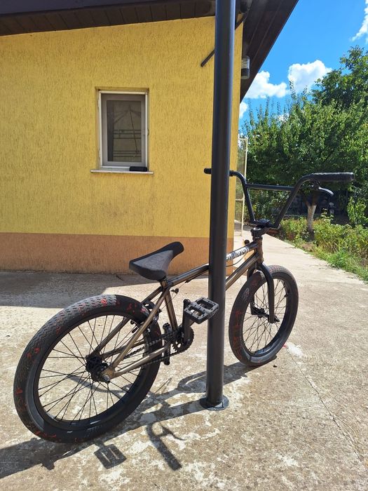 Bicicleta bmx Subrosa Salvador Freecoaster (21" - Gloss Translucent Bl