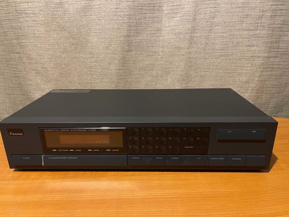 Тунер Sansui T-1000