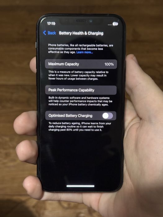 Iphone 11 Pro , 64 GB , Midnight Green в отлично състояние !