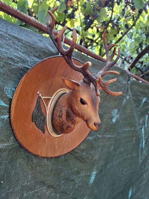 Trofeu,cap de cerb,compozit