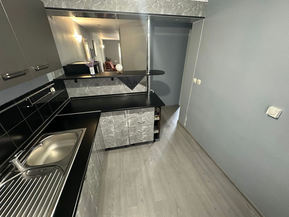 Breaza - închiriere  apartament 2 camere la curte