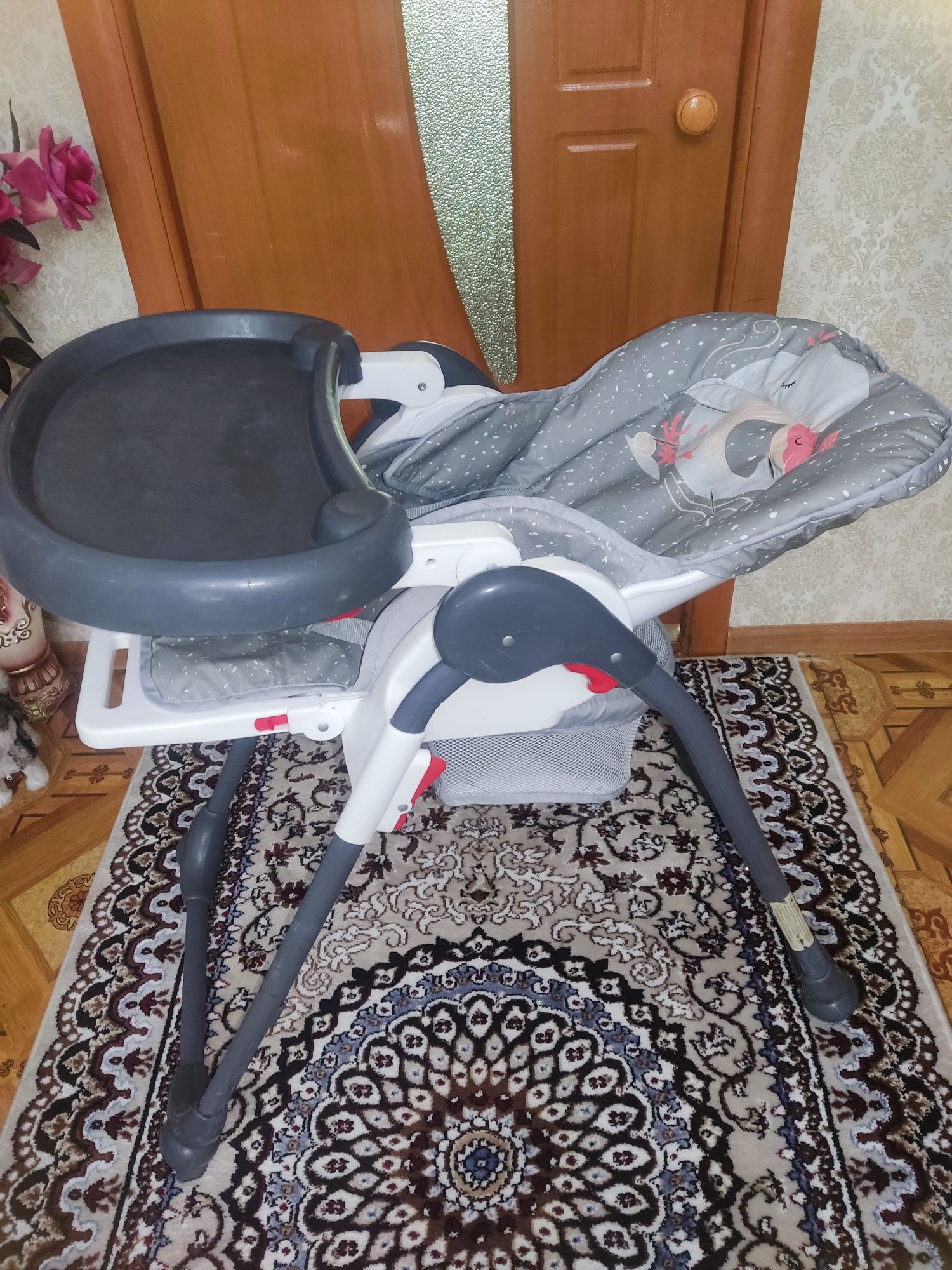 Стульчик для кормления! Срочно!
