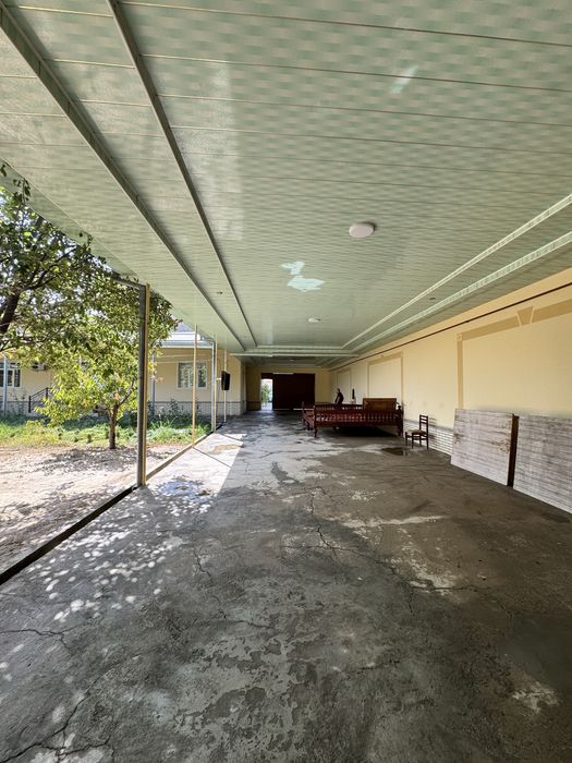 Прадайотса  дом, Уч кахрамон  Парвоз.