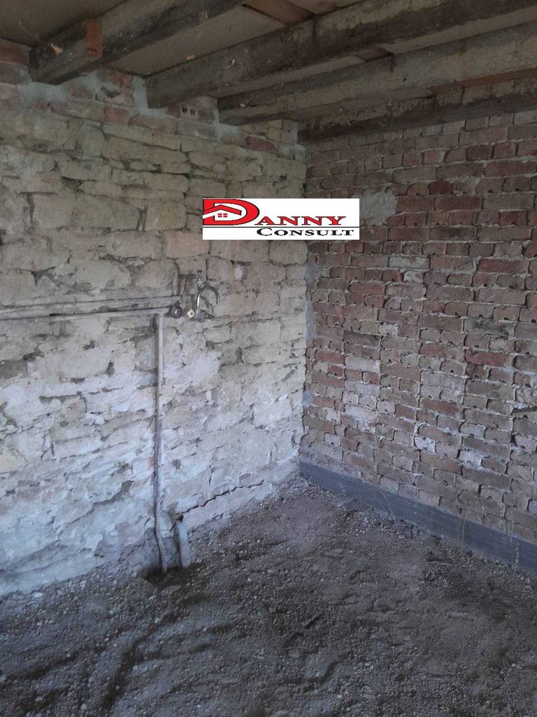 Продава се Къща в с. Крамолин, Област Габрово - 100 кв.м за 230 €/кв.м - Снимка #8