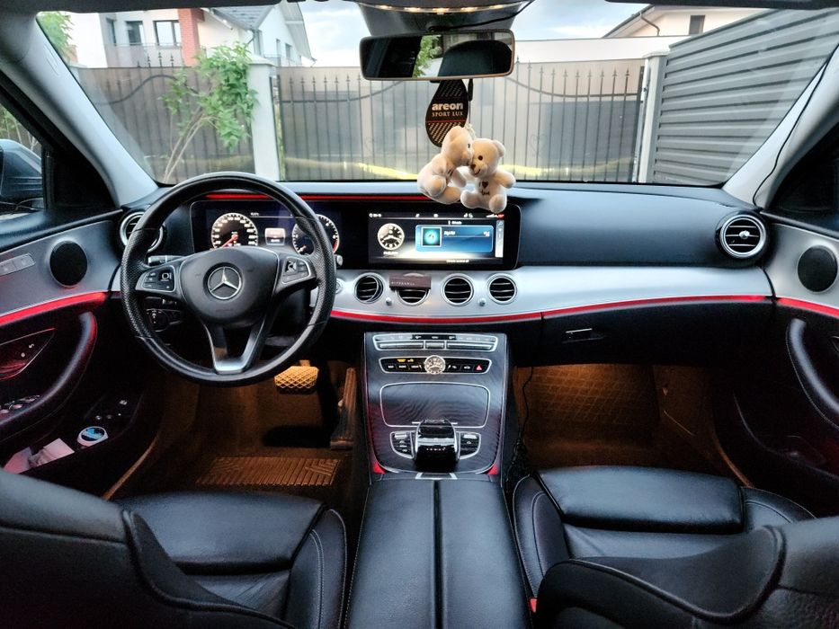 Mercedes E 220 d 2018 | 89.000 km | Piele, Navigație, Parktronic