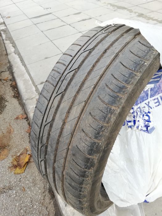 Летни гуми Bridgestone 215/45/17