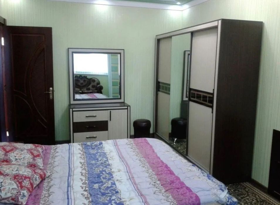 #1006

2/4/4 Дархан 
Тамара Ханум 
Спецплан 85кв.