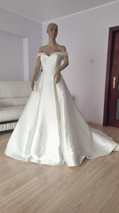 Rochie de mireasă Pronovias Rea – nouă, originală, model cu trena