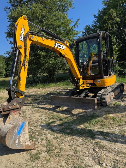 Inchiriez miniexcavator miniincarcator