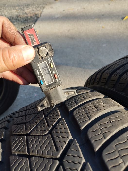 4 buc 245 45 18. 100v RunFlat  Pirelli iarna, dot 2023