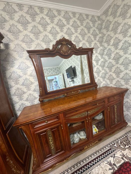 Мебел для зал очен хороший