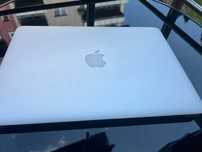 MacBook Air (13-inch - 2017)