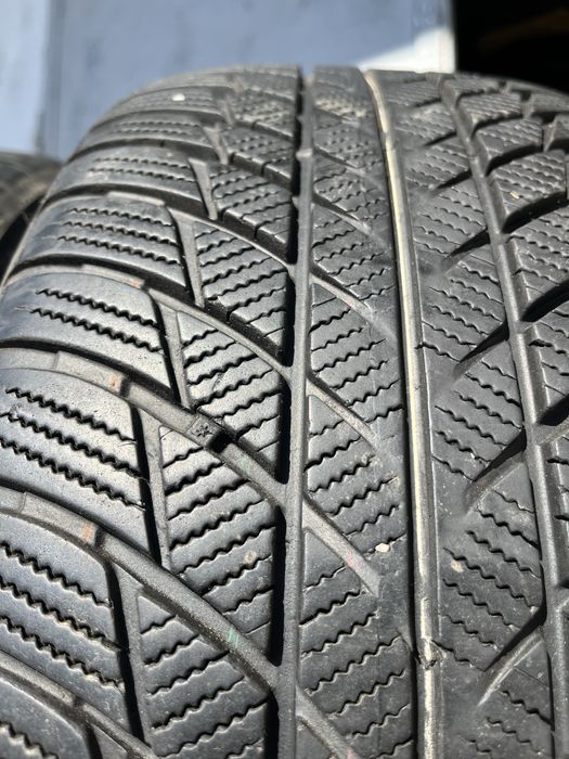 2 бр. зимни гуми 225/50/18 Bridgestone RSC DOT 3418 5,5 mm