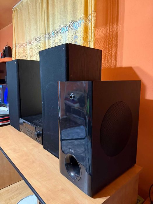 Amplificator Yamaha RX-V565 + 2 Boxe 160W + Subwoofer activ Teufel