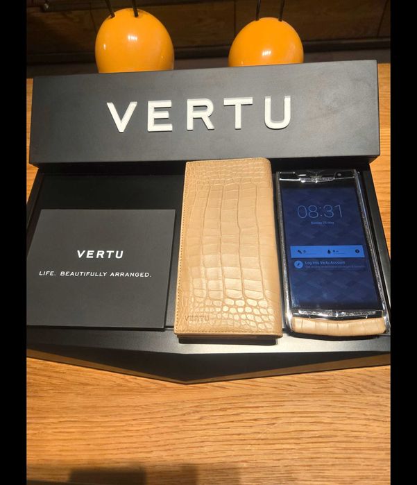 Vertu new signature touch