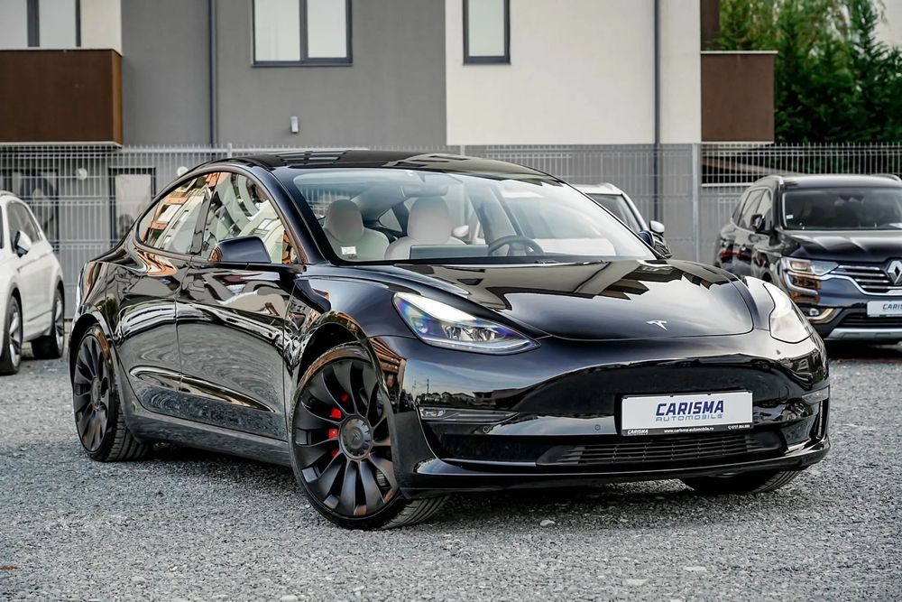 Tesla Model 3 Performance