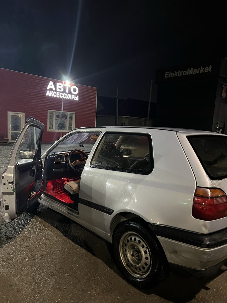 Продается гольф3 объем 1.8