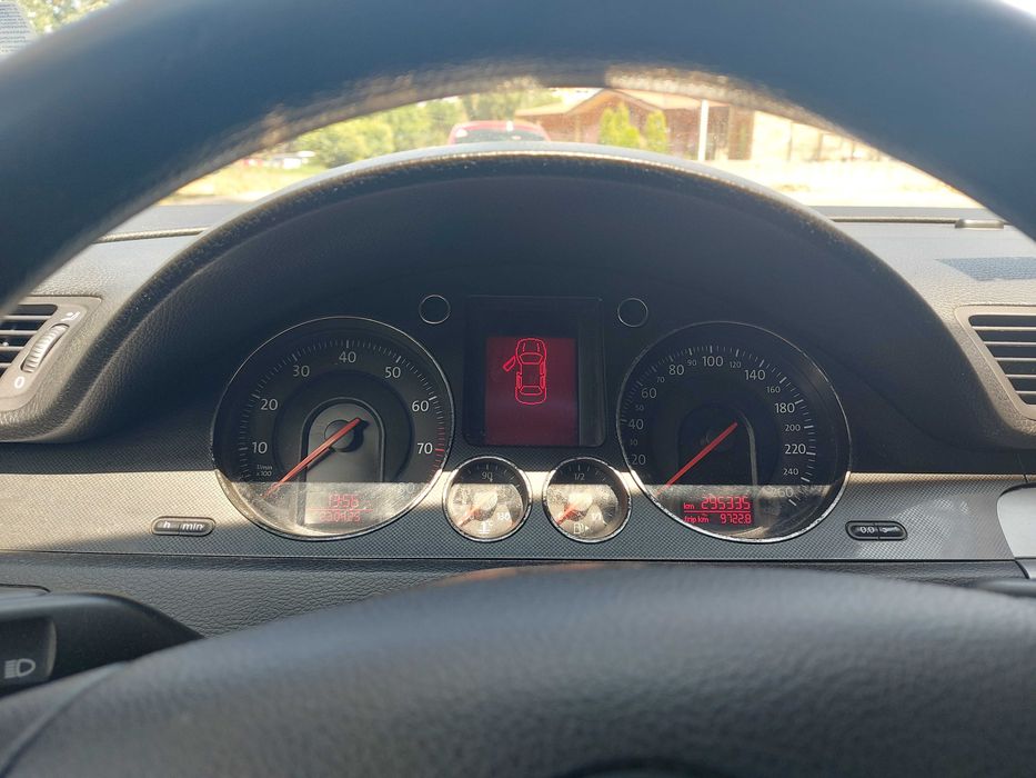 Продава се запазен VW Passat