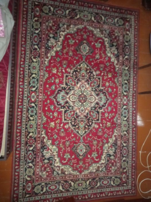 Срочно продается ковер 2-1.5