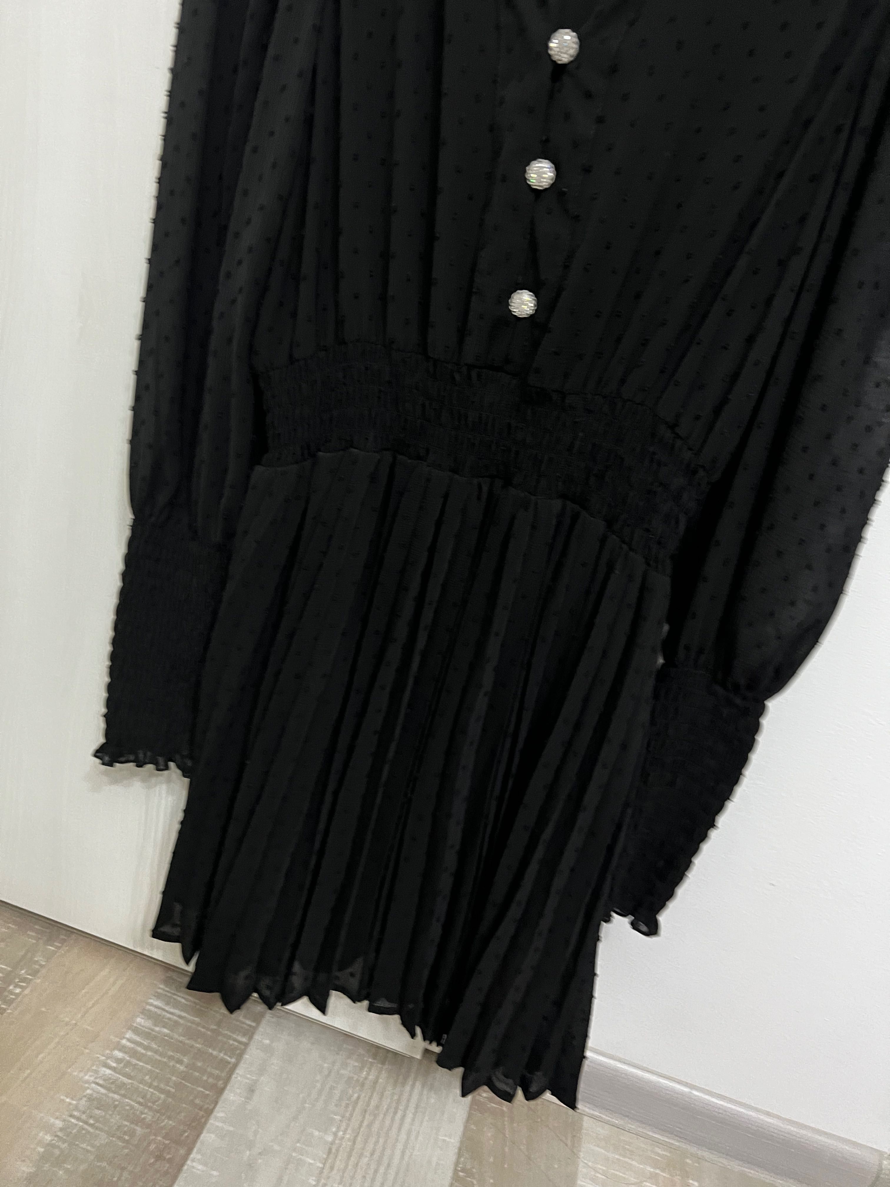 Vând rochie Zara Neagră