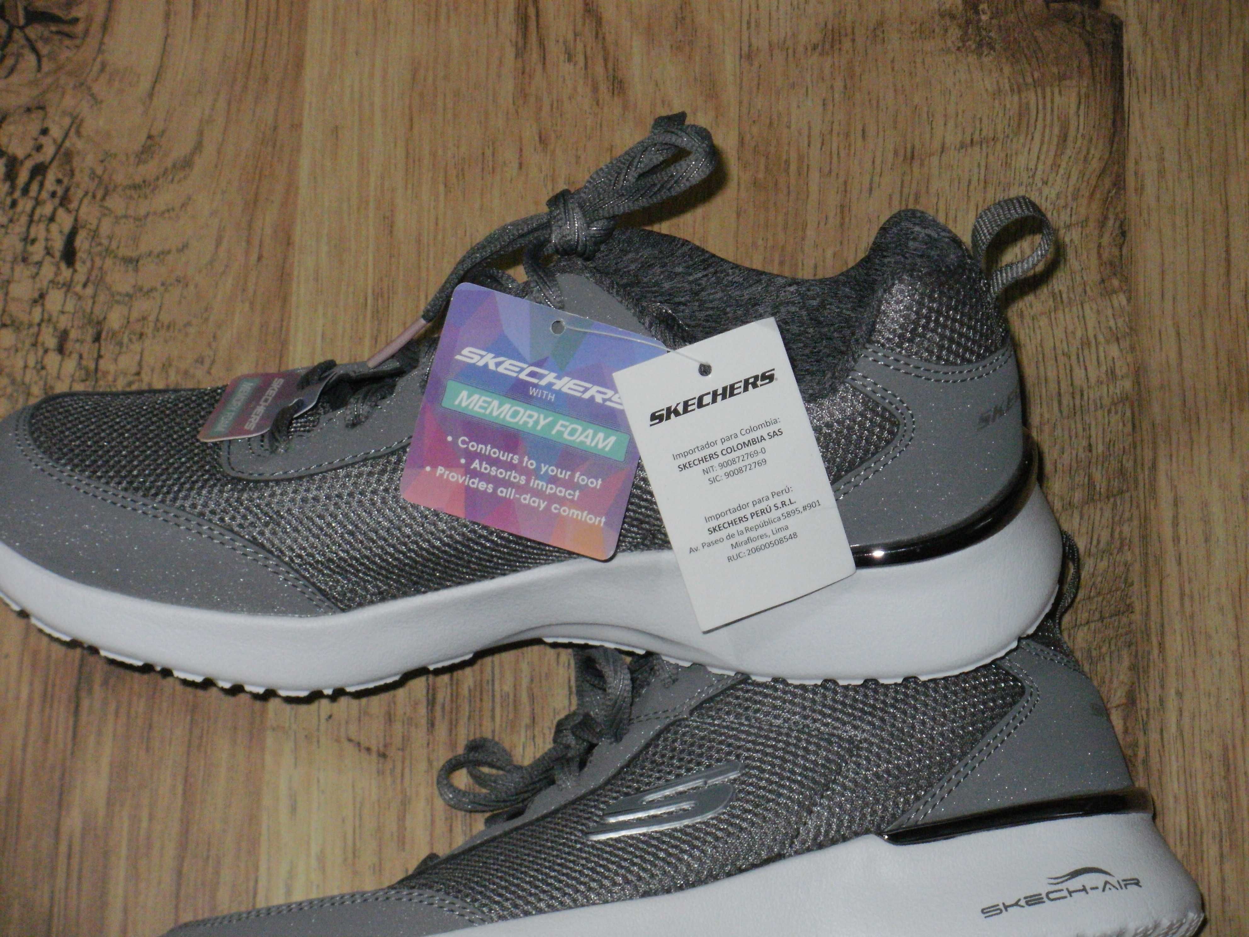 Skechers оригинални детски нови 36,5