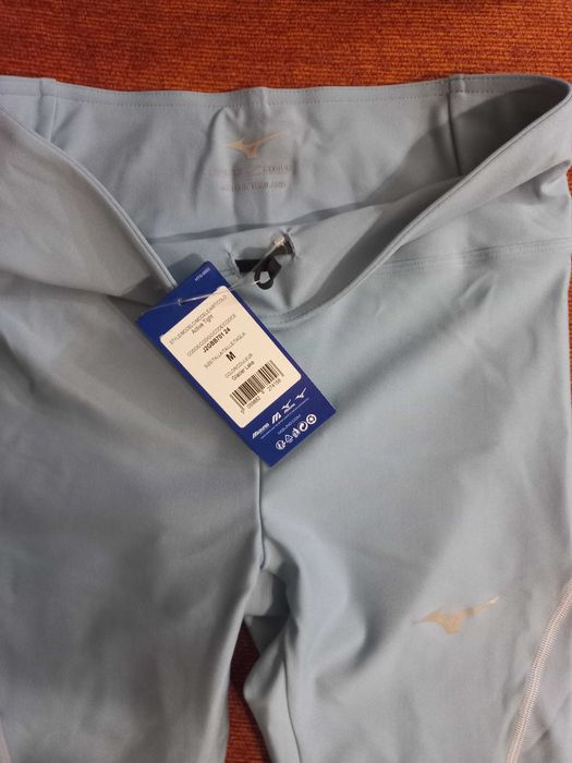 Продавам спортен екип Mizuno