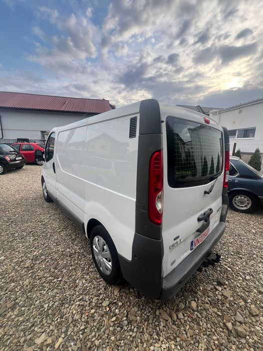 OPEL Vivaro 2008 2.0TDCi E4 6 trepte AC, recent adus Olanda