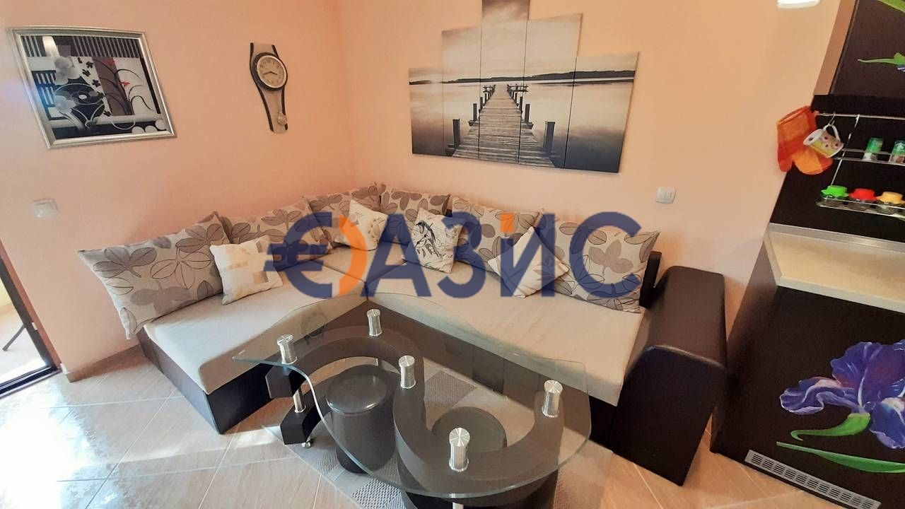 Продава се Двустаен апартамент в Свети Влас - 70 кв.м за 1108 €/кв.м - Снимка #3