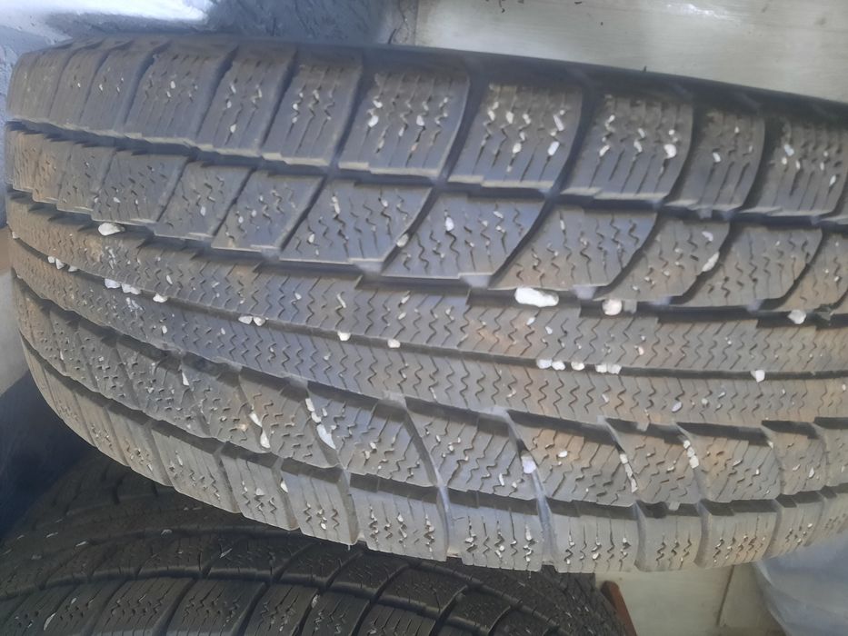 Шины зимние в комплекте