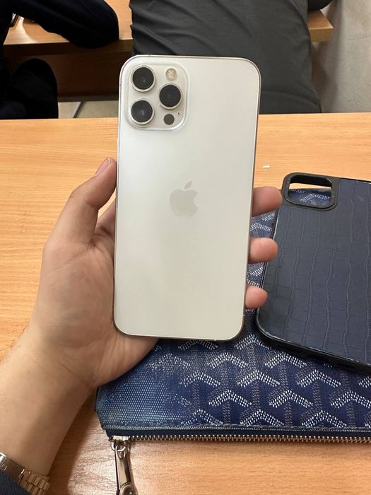 12 про мах с гарантей