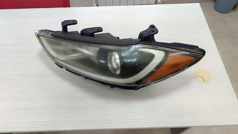 Фара хюндай элантра 
Сост хороший без дефектов