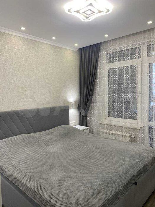 Сдаю 2х ком. 6/9 квартиру на улице Садыка Азимова (Р5)