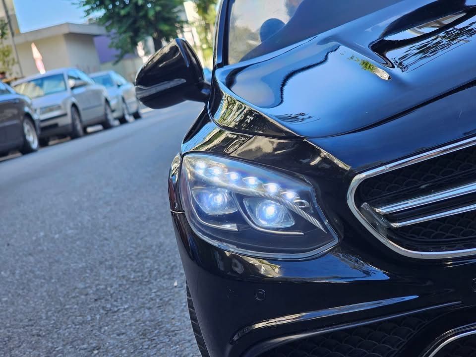 Детска акумулаторна кола Mercedes S63 AMG