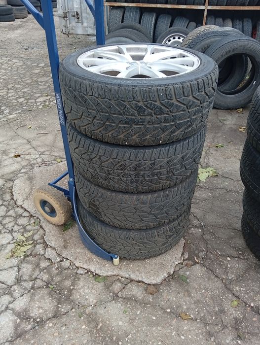 Vând jante audi A6 R 18