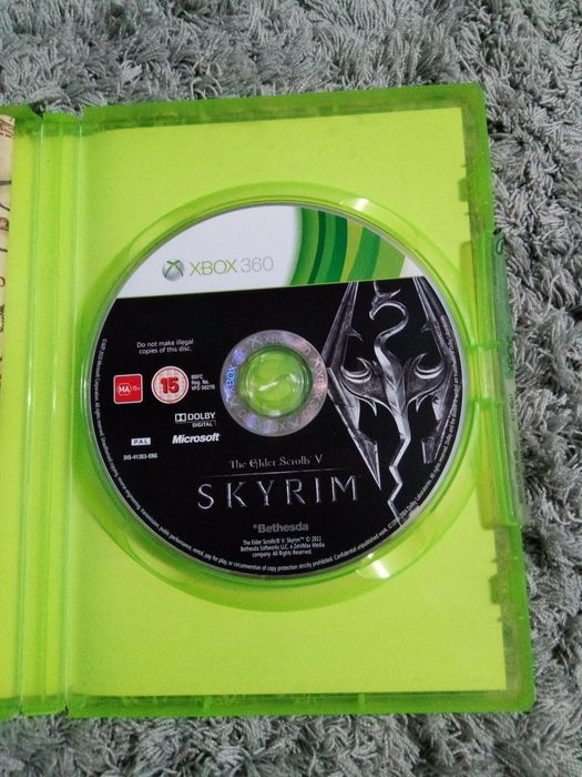 Transport curier 16 lei Joc/jocuri The Elder Scrolls V Skyrim  Xbox36