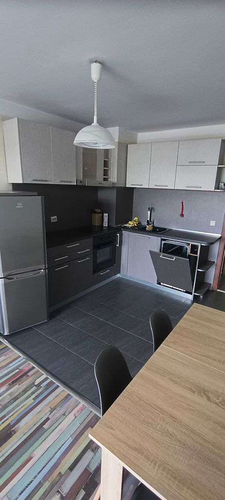 Дава се под наем Двустаен апартамент в Варна, Автогара - 79 кв.м за 382.5 € - Снимка #1