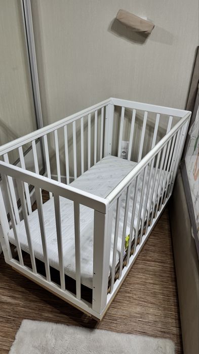 Продам детскую кроватку