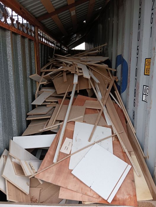 Отдам даром! Самовывоз. Обпилы ЛДСП