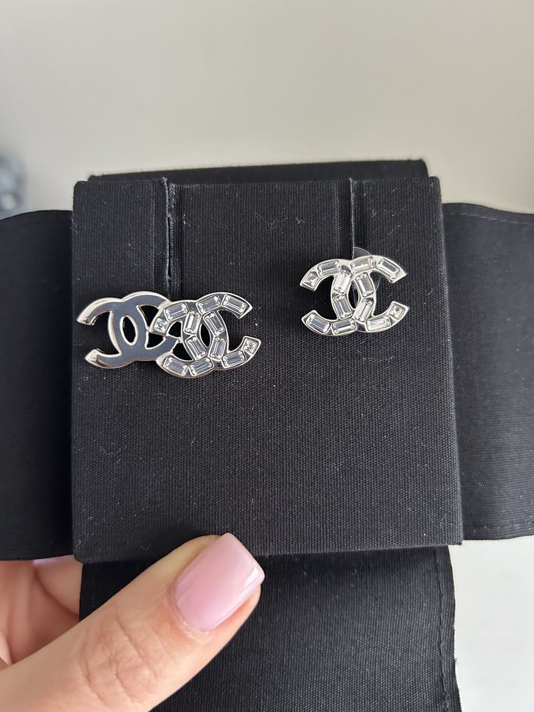 Chanel Baguette Double CC обеци с монограм