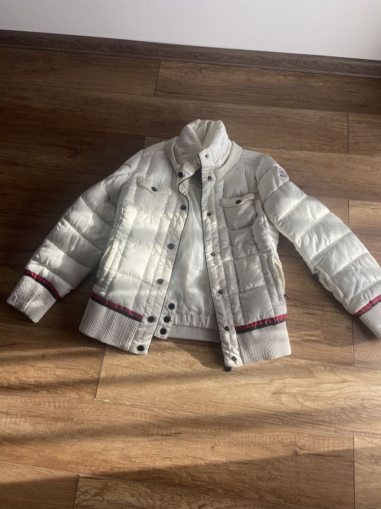 Geaca Moncler marime S/M